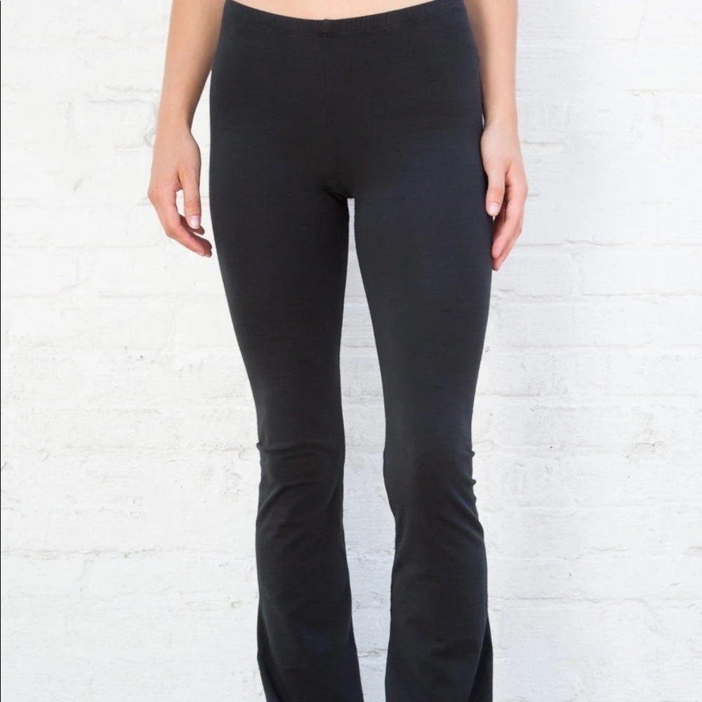 Brandy Melville navy Leia pants